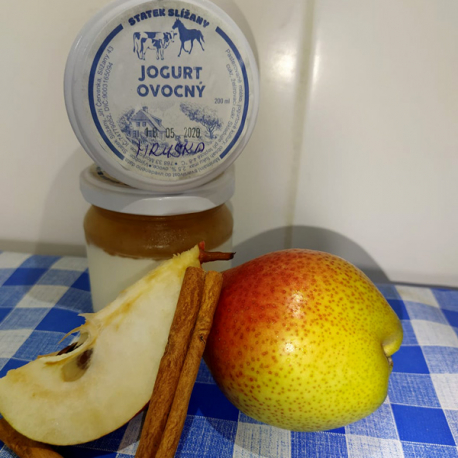 Slížanský jogurt hruška se skořicí 200ml